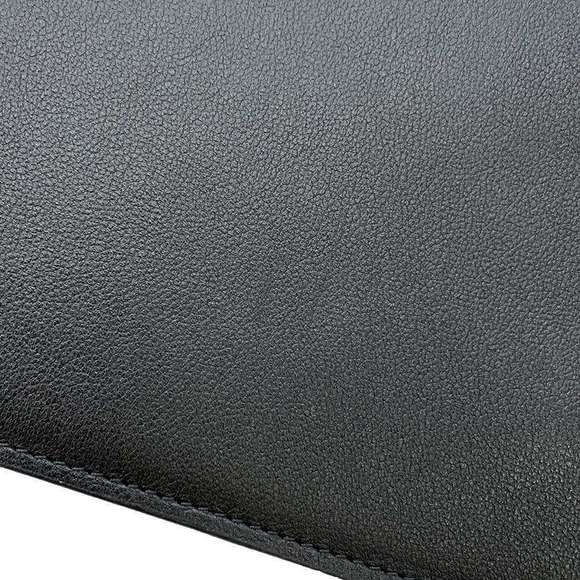 🔥 New with box! Valentino Garavani Heart Studded Clutch - Picture 10 of 12